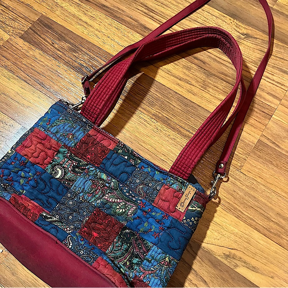 Donna Sharp Patchwork Quilted Purse Fall Purse Sh… - image 1